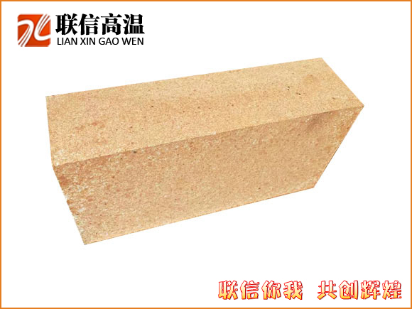 低氣孔粘土磚